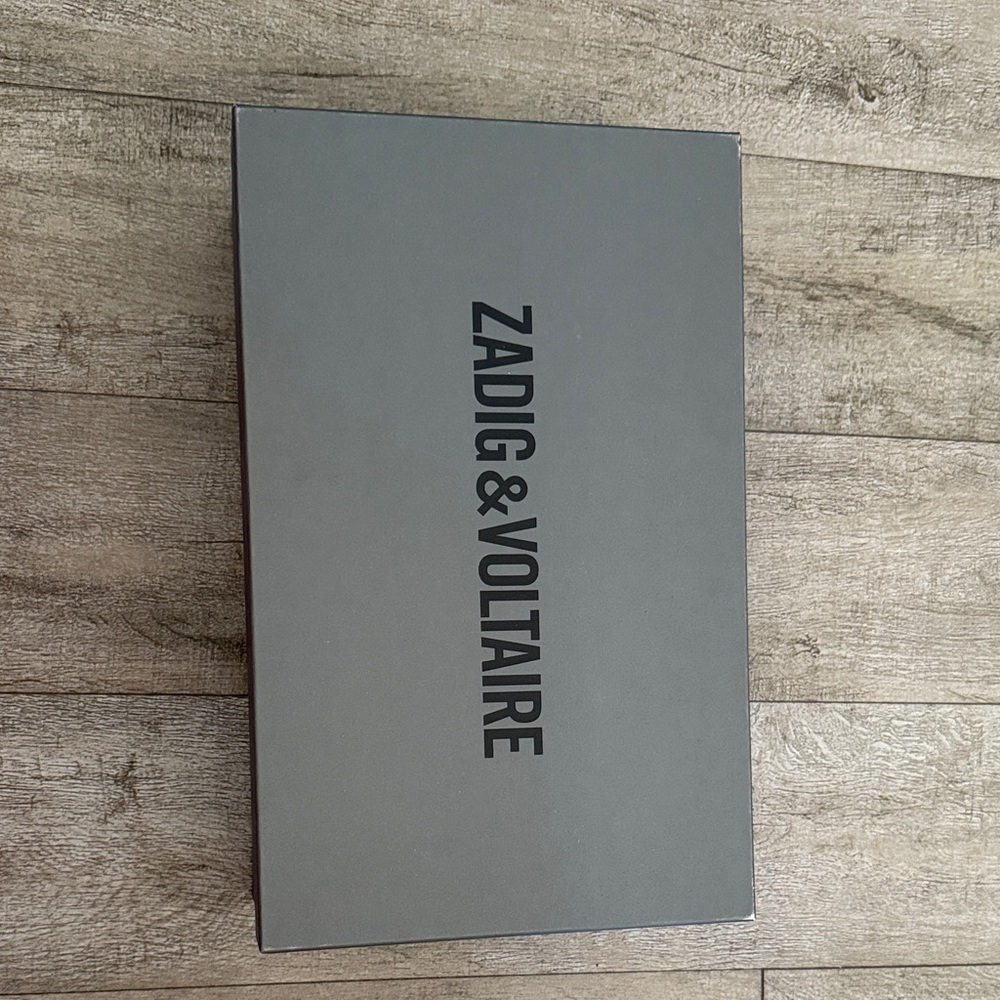 Zadig & Voltaire Elegant Gray Box